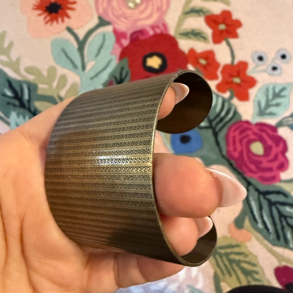 Chic Metallic Cuff Bracelet